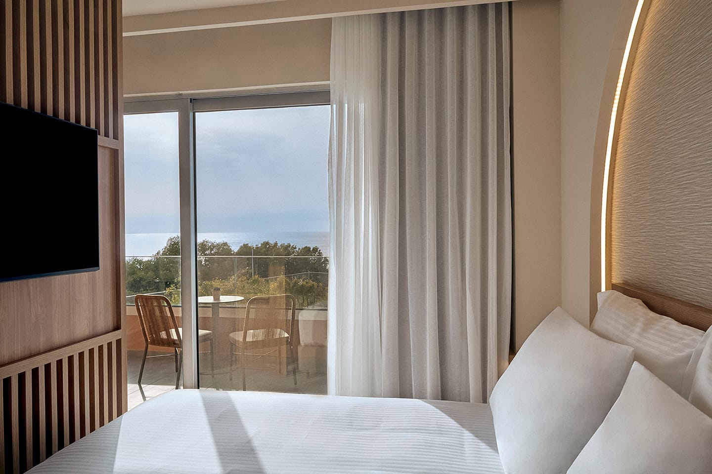 Tiara Holidays - Zeus Kassandra Lagoon - Endless blue-green seaview retreat - soba